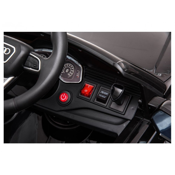 Elektrické autíčko AUDI RS Q8 - čierne