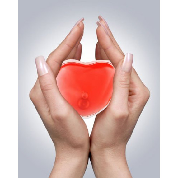 Opätovne použiteľný gélový ohrievač rúk a tela v tvare srdca